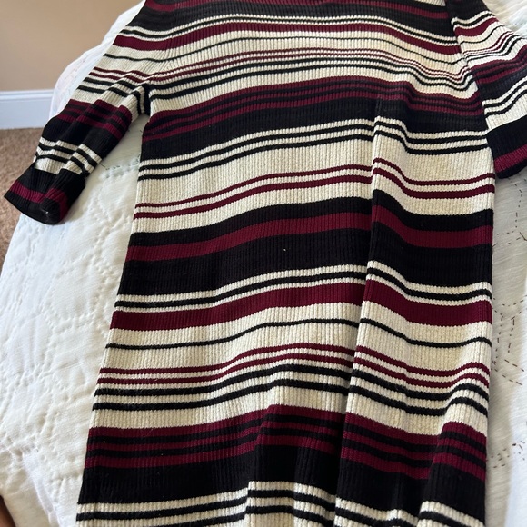 Burgundy, cream, black sweater - Picture 2 of 6